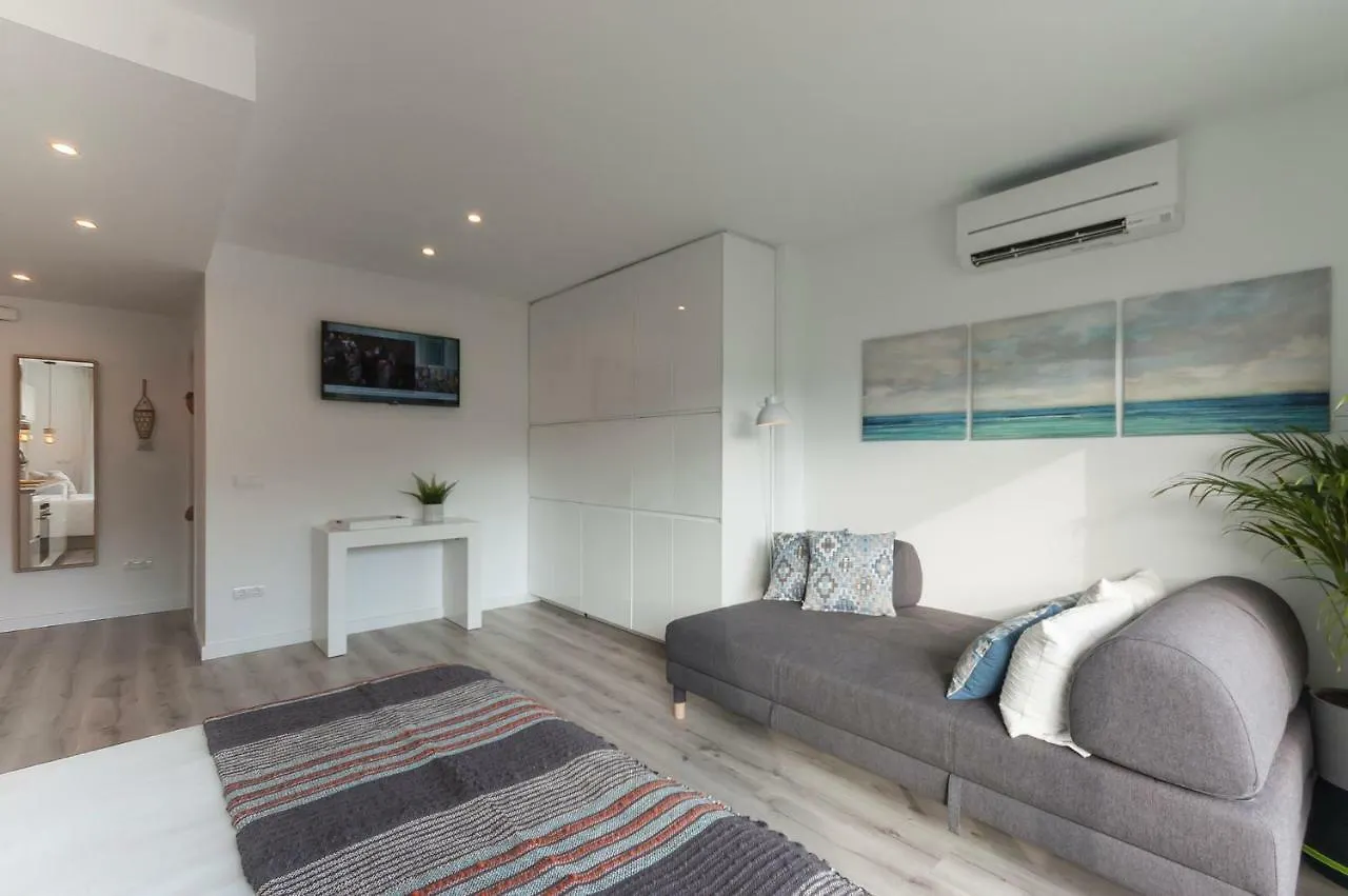 Lets Holidays Studio In Tossa Tossa de Mar Apartment
